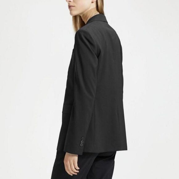 Theory Classic Blazer in Travel Wool - Picture 4 of 8